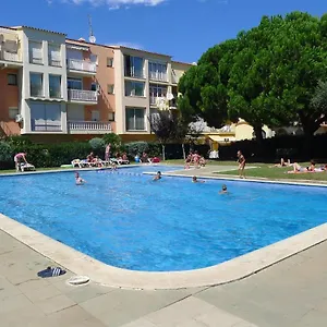 https://gran-reserva-mar-27-barneda.topcostabravahotels.com